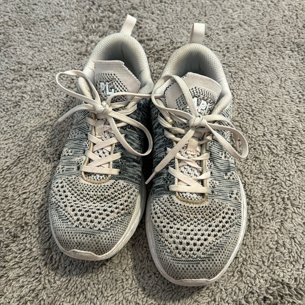 APL Sneakers